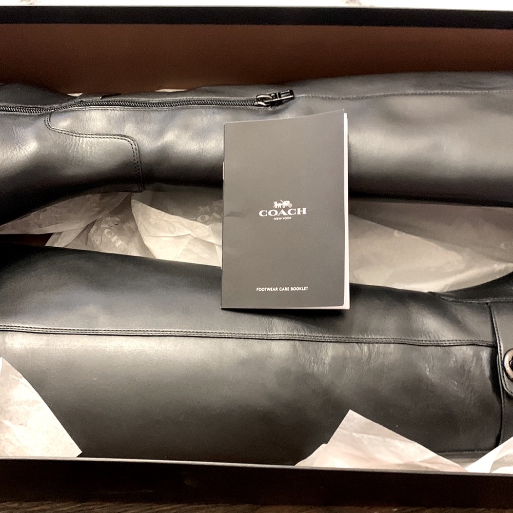 COACH Elegant Black Leather Riding Boots - Picture 9 of 13